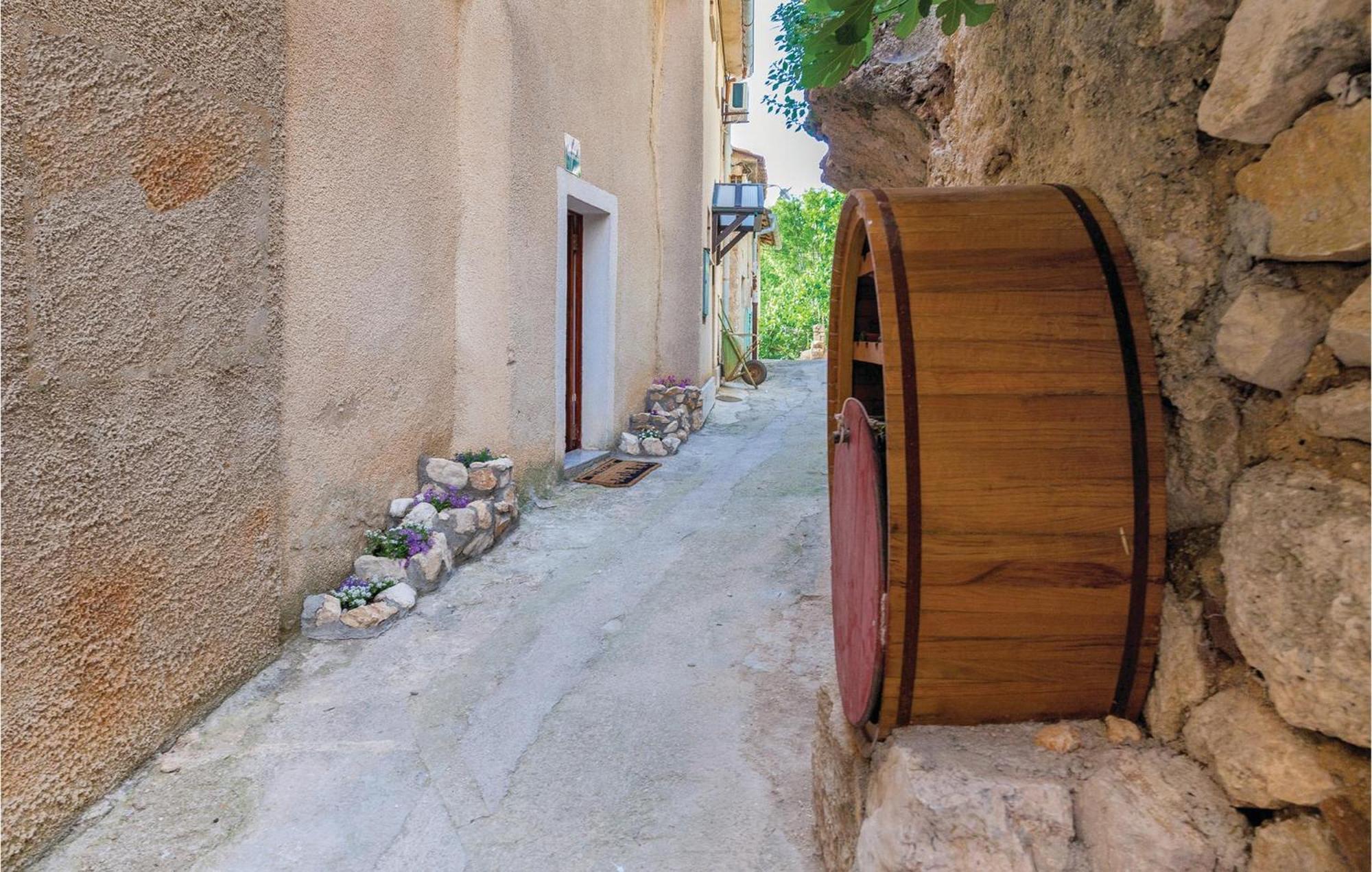 Stunning Home In Punat With Kitchen Stara Baška Dış mekan fotoğraf